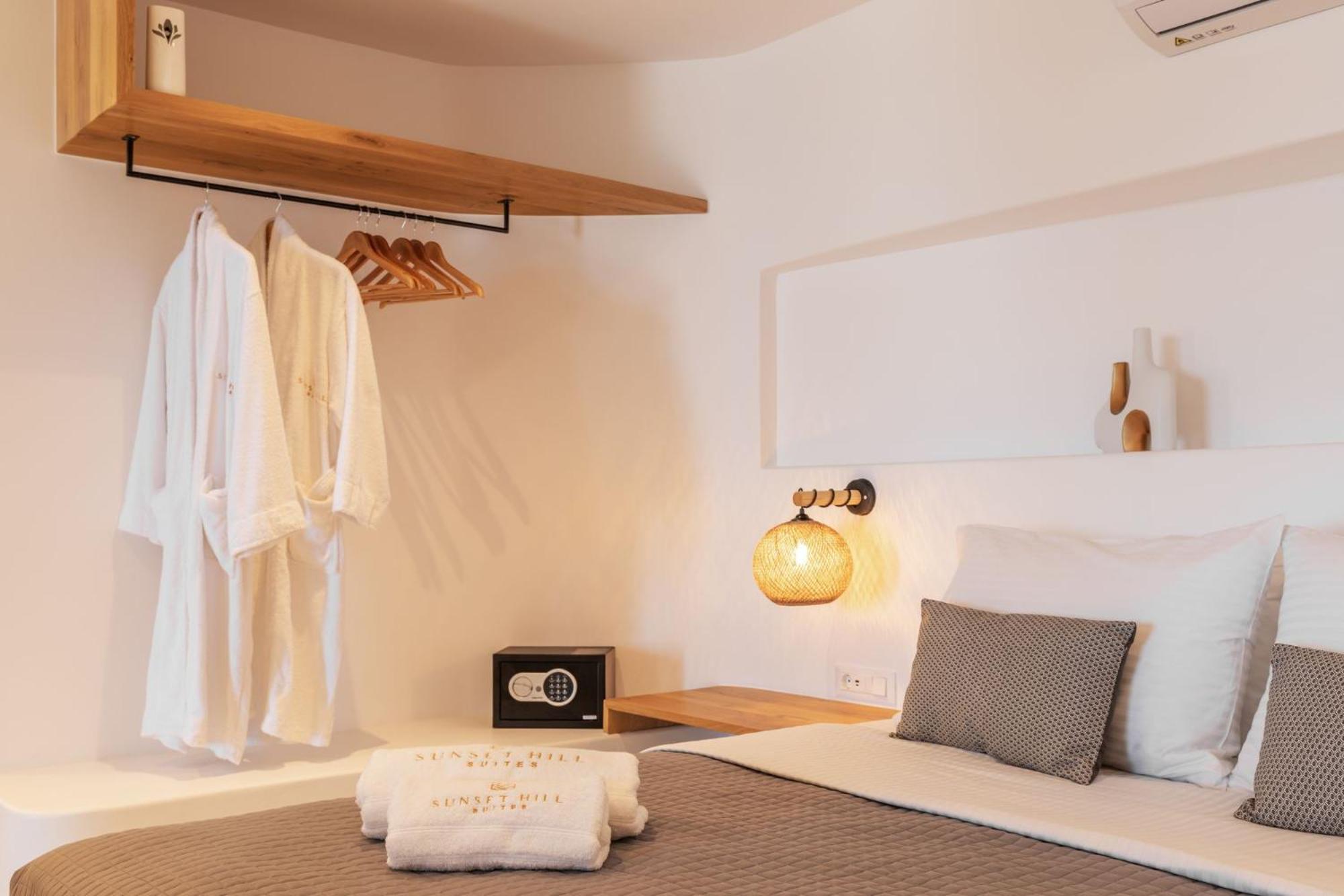 Sunset Hill Suites Mykonos Town Ngoại thất bức ảnh